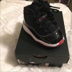 COPY - Retro Jordan 11 “breds”
